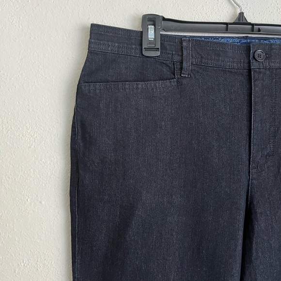 GLORIA Vanderbilt Woman Blue Straight Leg Strech Jean, Size 16 - Picture 3 of 6